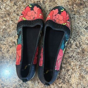 SAKROOTS TEXTILE LOAFERS WOMENS 10